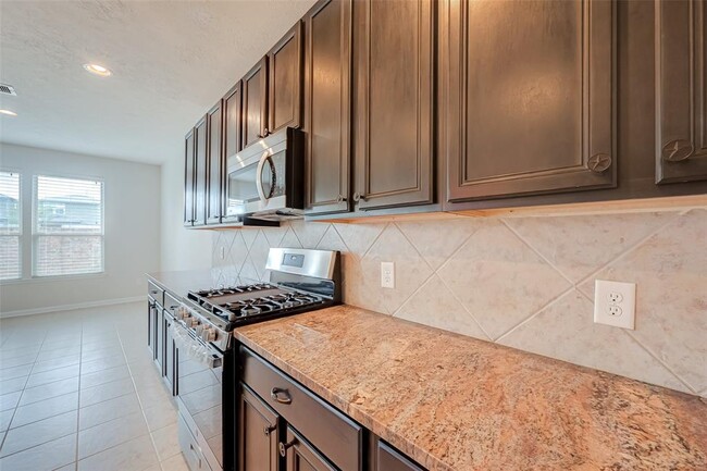 Building Photo - 15910 Copper Oak Ln
