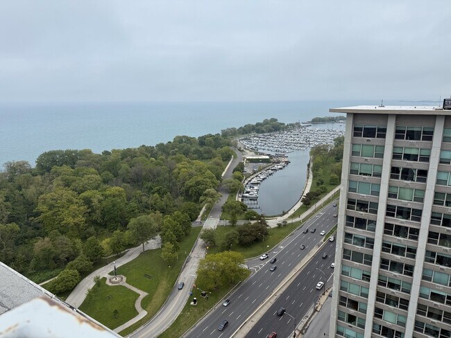 Building Photo - 3600 N Lake Shore Dr