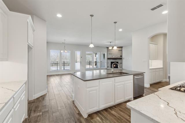Building Photo - 4529 Seney Dr