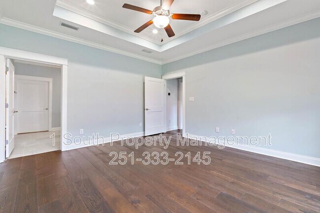 Building Photo - 925 Charleston Loop