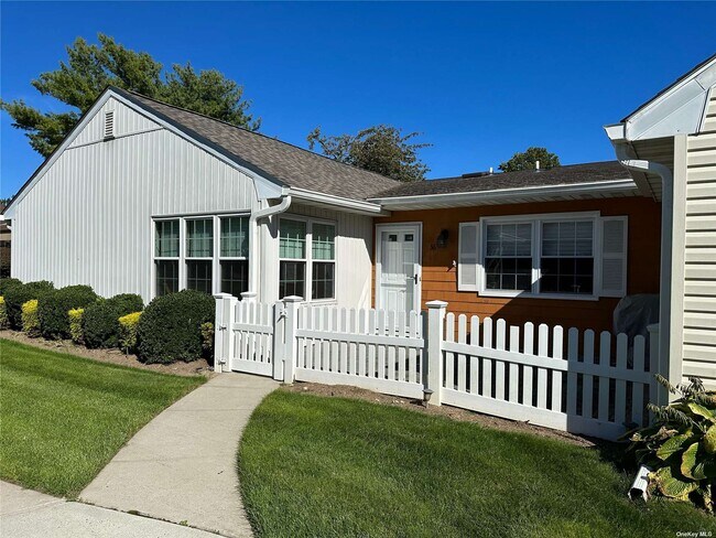 Primary Photo - 36 Revere Dr