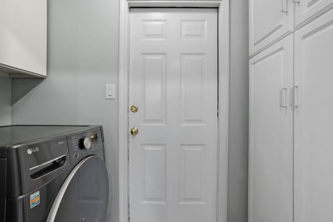 Building Photo - 9524 Pointe Aux Chenes Rd