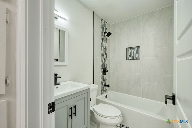 Building Photo - 1702 Wagon Gap Dr