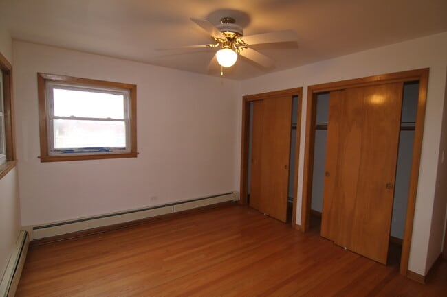 Building Photo - 3555 N Neva Ave