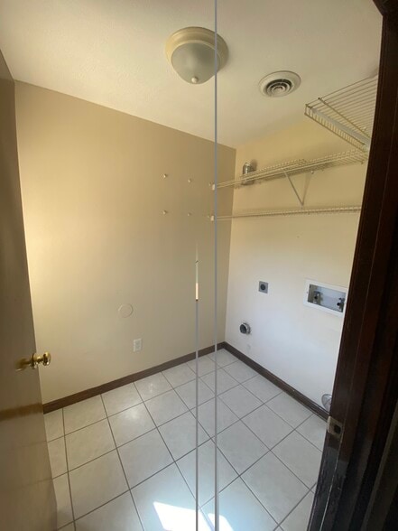 Building Photo - 7909 Swaggerty Rd