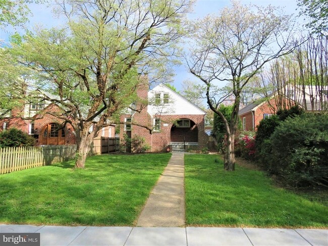 Primary Photo - 4823 Western Ave