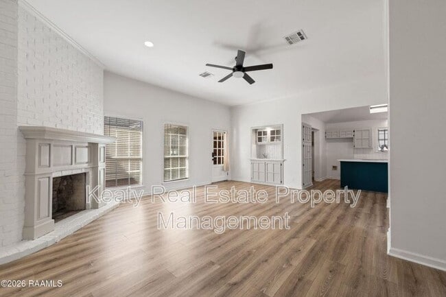 Building Photo - 313 Wallingsford Cir