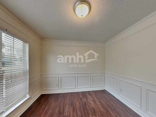 Building Photo - 13316 Woodland Farm Dr