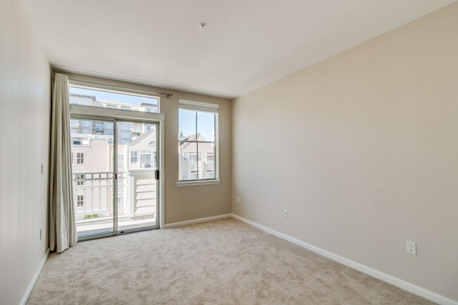 Building Photo - 550 Ortega Ave Apt B421 Awesome Penthouse ...
