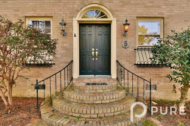 Building Photo - 5 Wotan Ln
