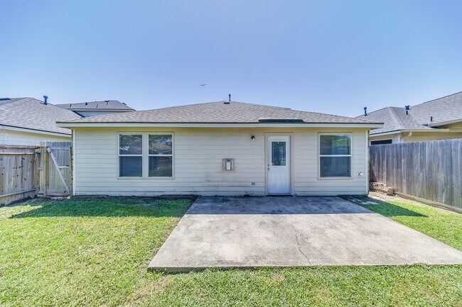 Building Photo - 627 Regal Hollow Ln