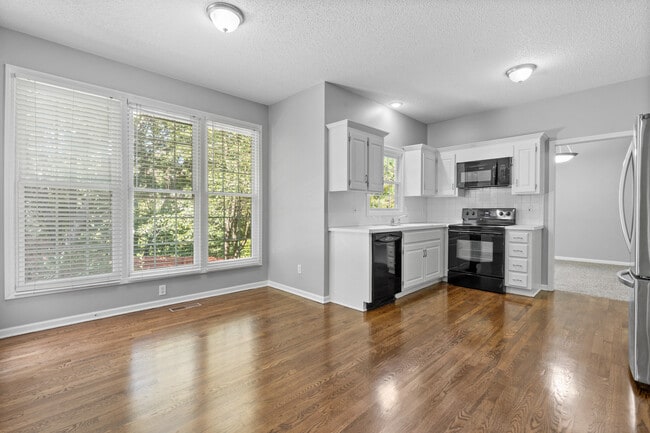 Building Photo - 6128 157th St