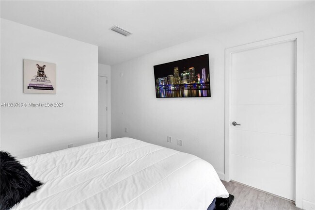 Building Photo - 25807 SW 139th Ct