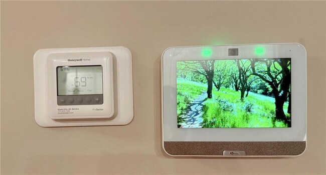 Building Photo - 480 Rockfern Ct