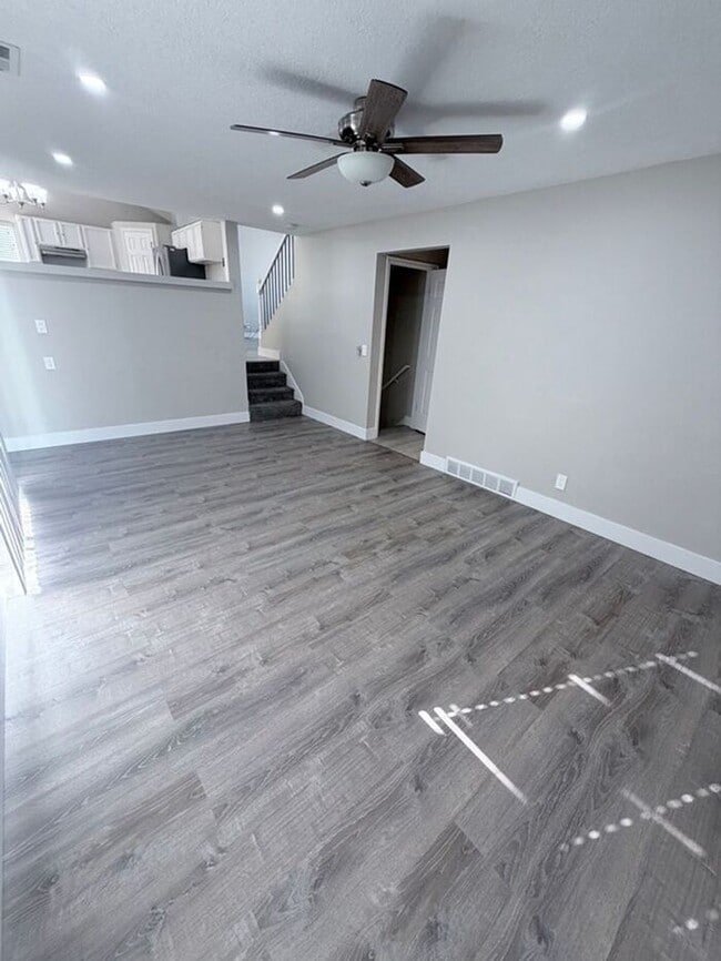 Building Photo - WEST JORDAN 5 BED, 4 BATH HOME