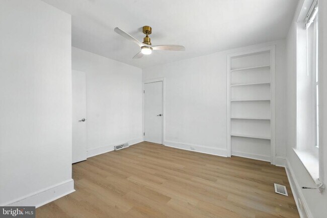 Building Photo - 3871 Terrace St
