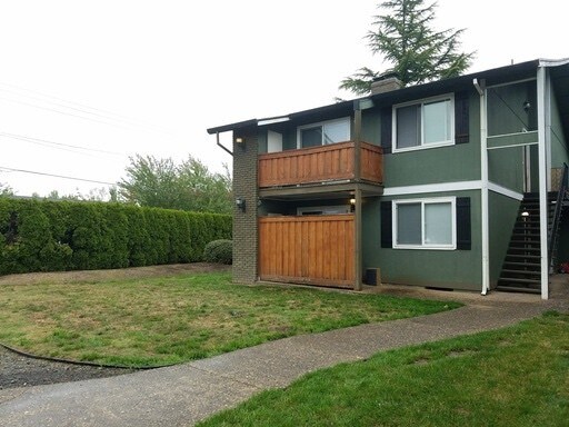 Building Photo - Solomons Place