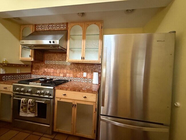 Building Photo - Potomac View