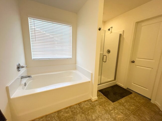 Building Photo - 3428 Crow Pt Wy