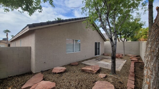 Building Photo - 7924 Odysseus Ave