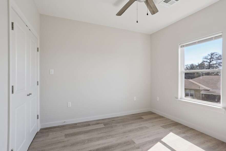 Building Photo - 32 Ashton Cox Dr