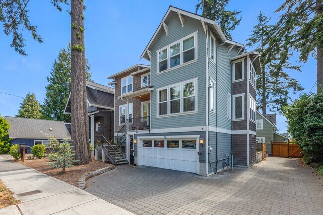 Building Photo - 5Bd/3.25Ba Seattle House