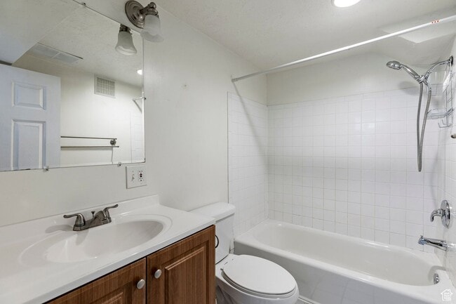 Building Photo - Lovely Liberty Wells Home! TWO Car Garage!...