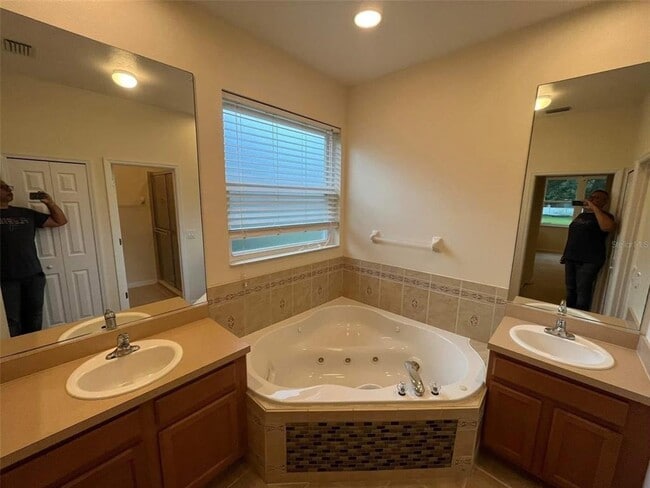 Building Photo - 4166 Heirloom Rose Pl