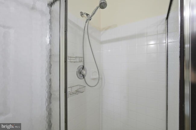 Building Photo - 56 Camellia Ct