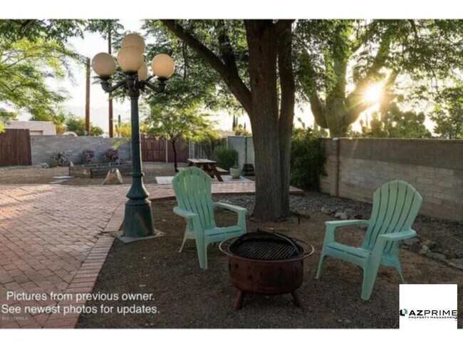 Building Photo - This modern desert retreat features polish...