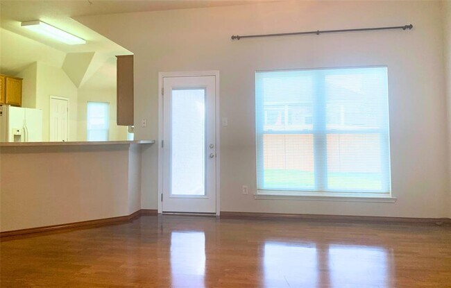 Building Photo - 313 Foreston Dr
