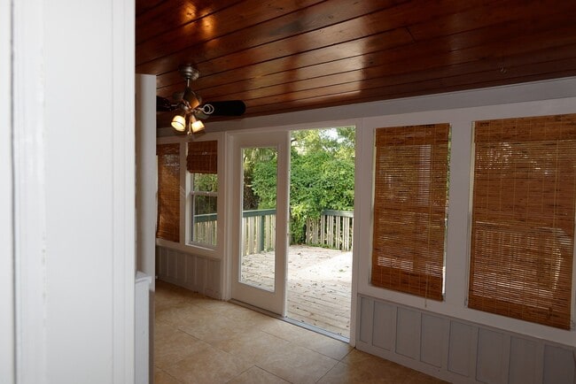 Building Photo - 2109 Forest Cir