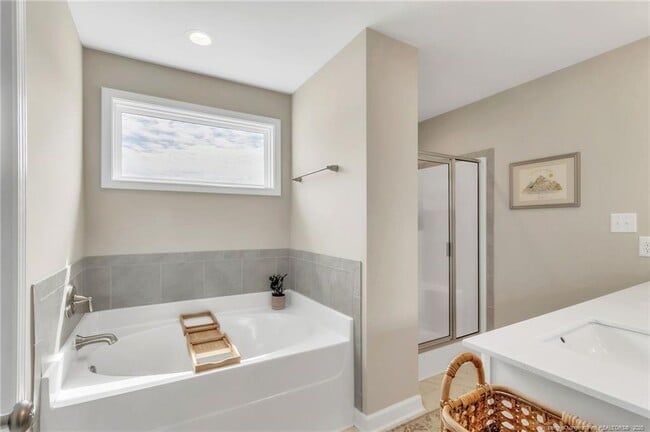Building Photo - 1338 Water Leaf Dr