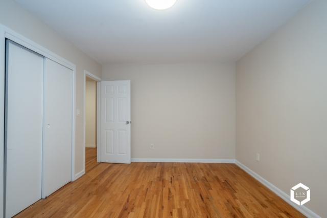 Building Photo - 3 bedroom in Brooklyn NY 11230