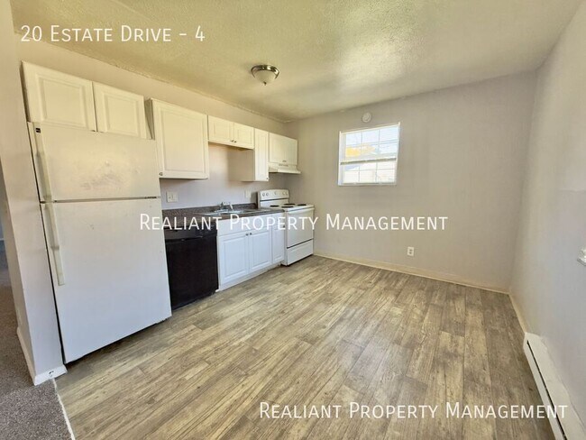 Building Photo - 20 Estate Dr