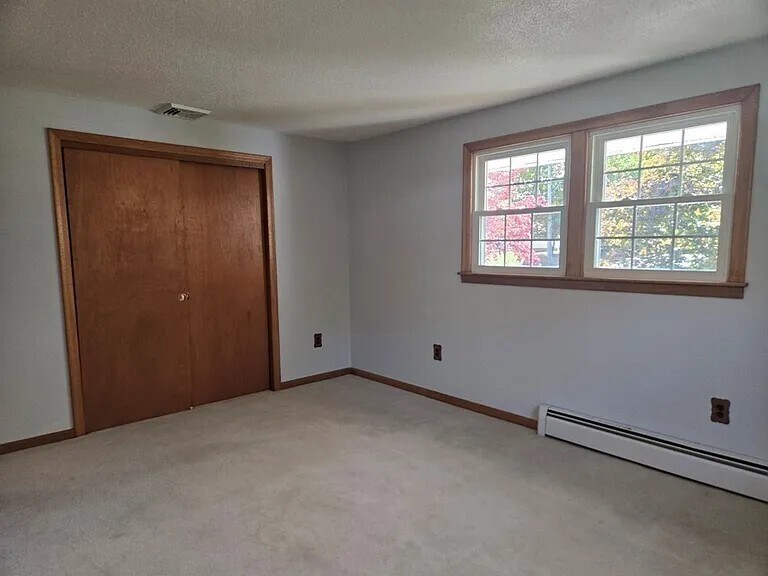 Building Photo - 222 Primrose Hill Rd