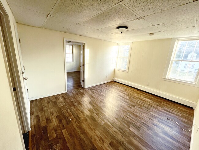 Building Photo - 115 Summer St