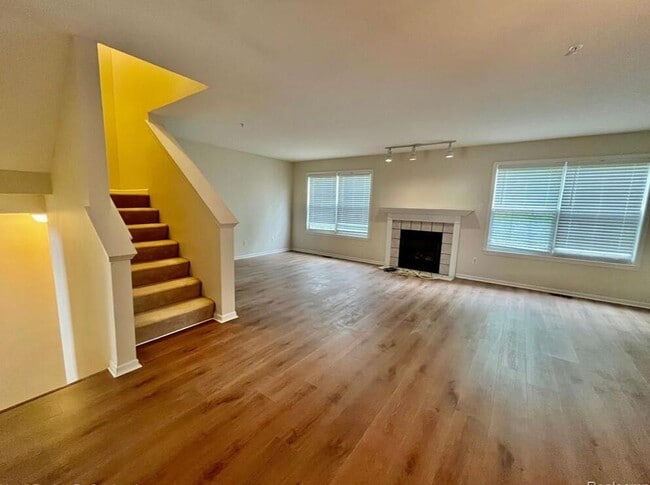 Building Photo - 2835 Barclay Way