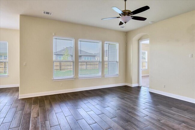 Building Photo - 3750 E Palm Valley Blvd