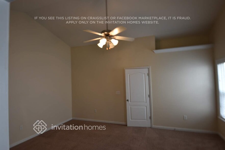 Building Photo - 1320 Martins Down Dr SE