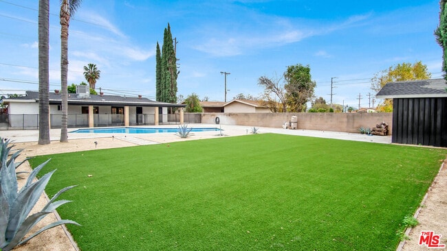 Building Photo - 428 S Meridian Ave