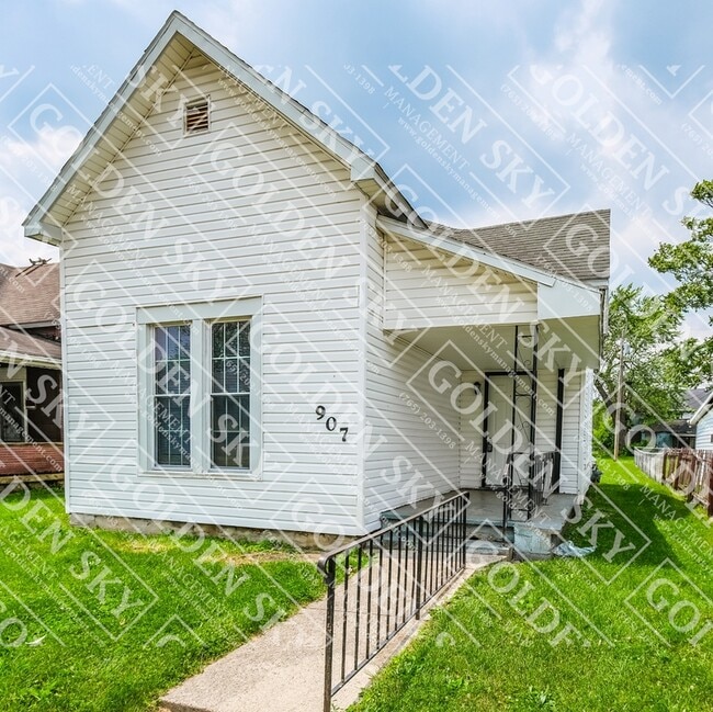 Primary Photo - 907 S Beacon St