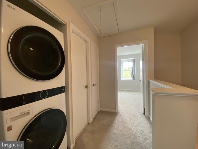 Building Photo - 1033 Margate Ct