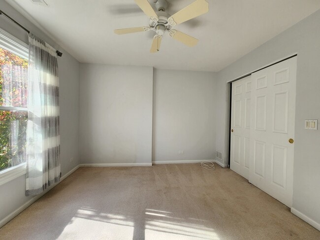 Building Photo - 3220 Indian Creek Dr