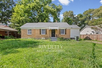 Building Photo - Berclair Beauty!!!! Section 8 Welcomed !!!! FULLY Renovated & Spacious!!!!!!