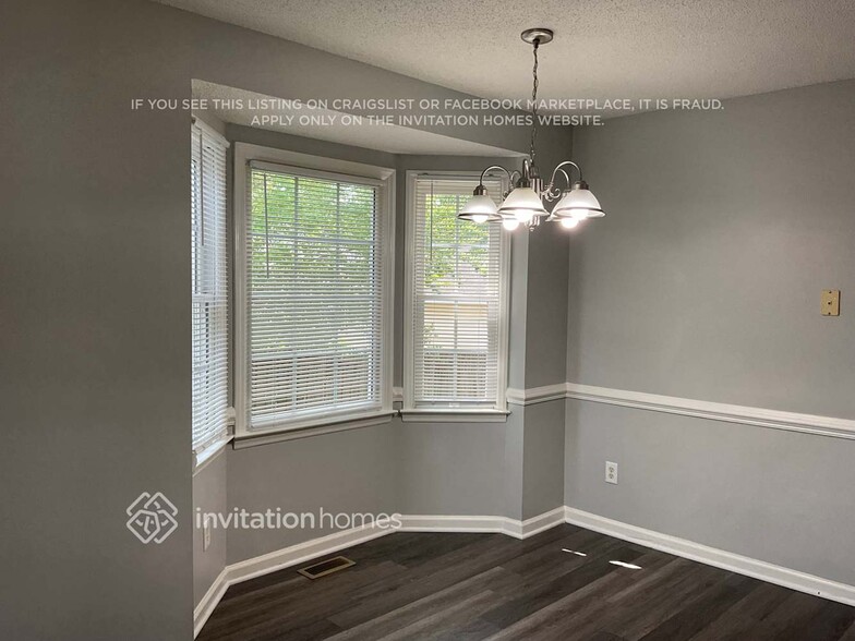 Building Photo - 1128 Holly Pointe Dr