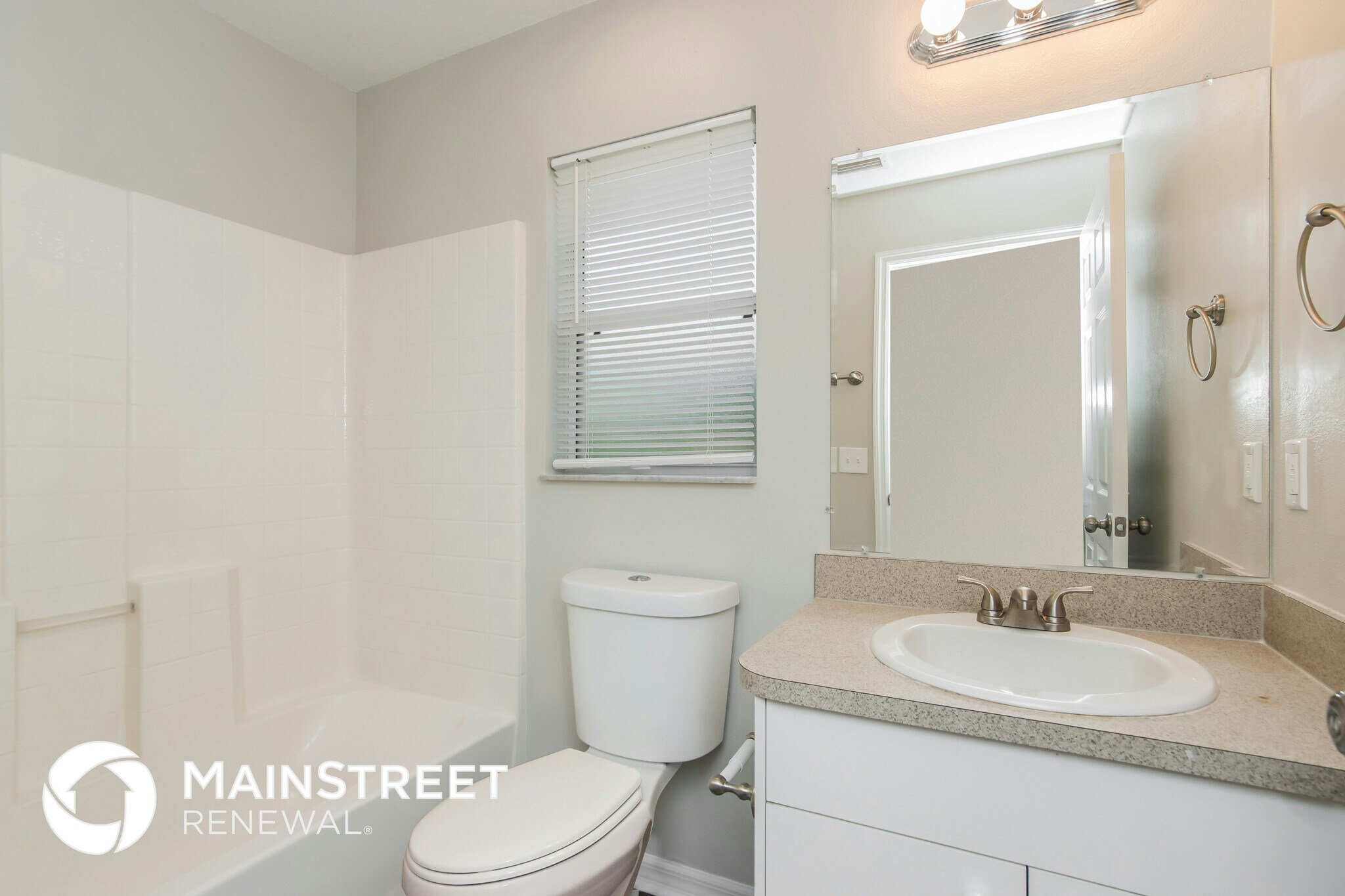 Building Photo - 2511 Palomar Ave SE