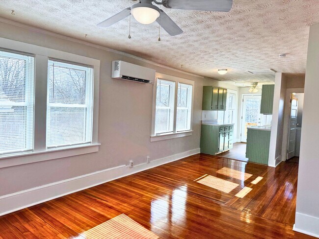 Building Photo - East AVL - Renovated Oakley Bungalow