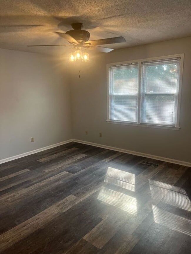 Building Photo - Available now. Beautifully Remodeled Townhouse Available in Central Mt Pleasant!