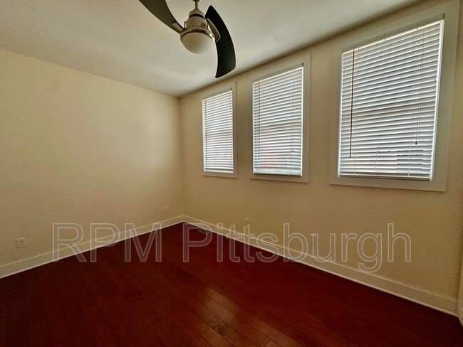 Building Photo - 1222 Mimosa Wy